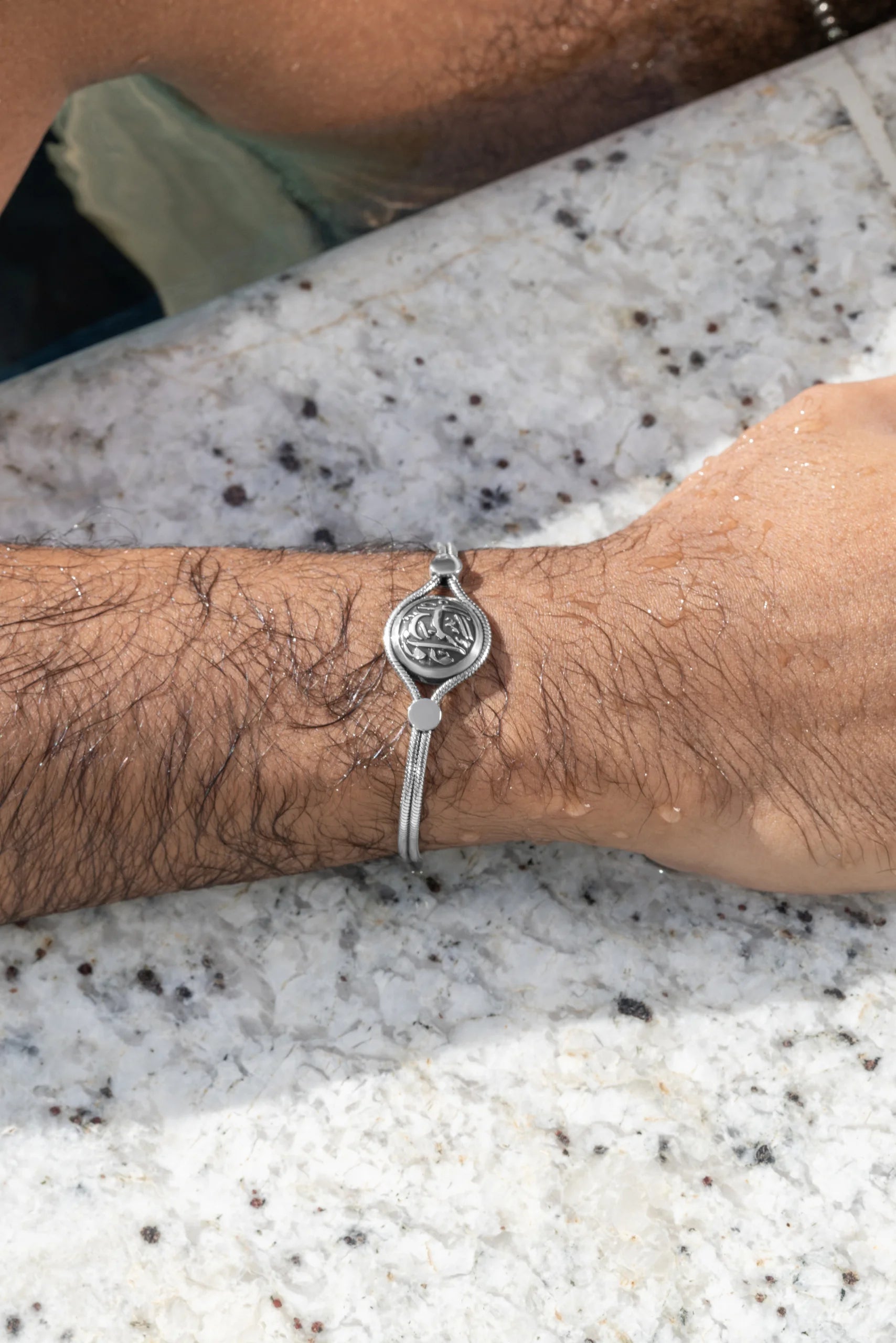 Zeena Silver Round Bracelet
